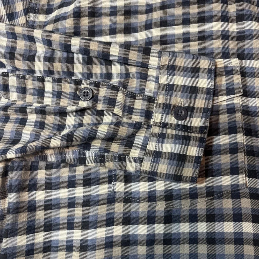 Patagonia Button Down Shirt XL Blue Grey Gingham Cotton Blend Long Sleeve